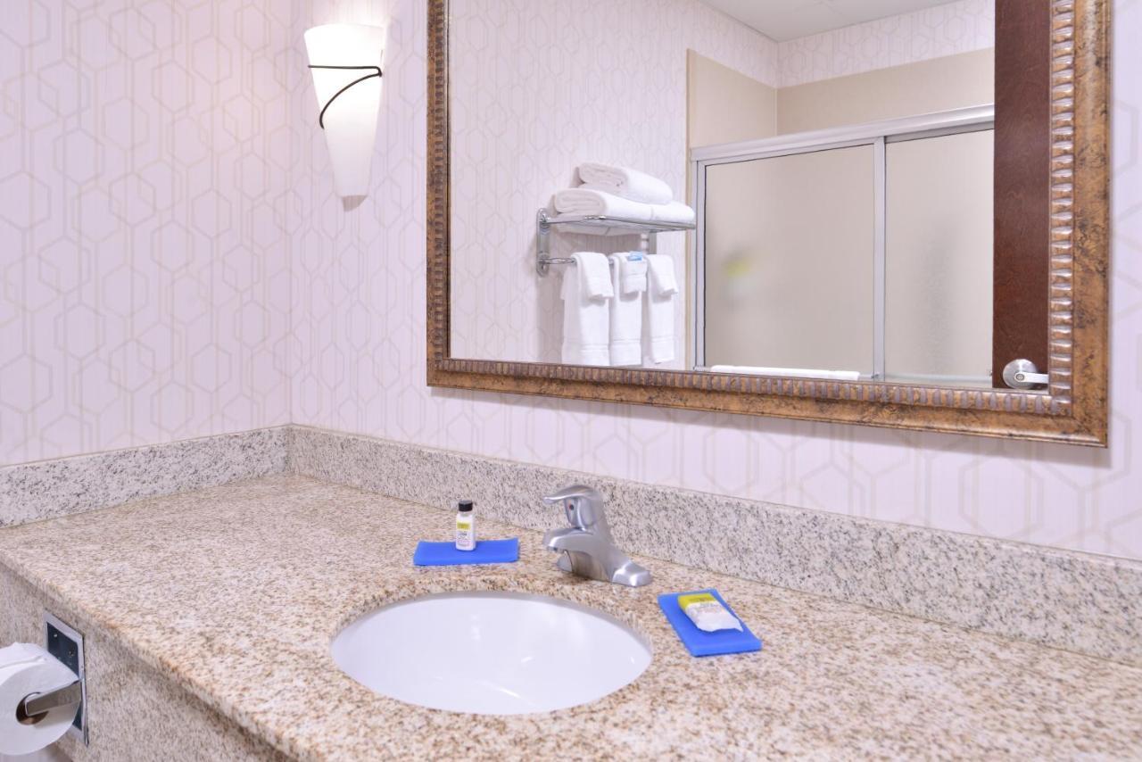 Holiday Inn Express & Suites Pittsburg By Ihg Zewnętrze zdjęcie