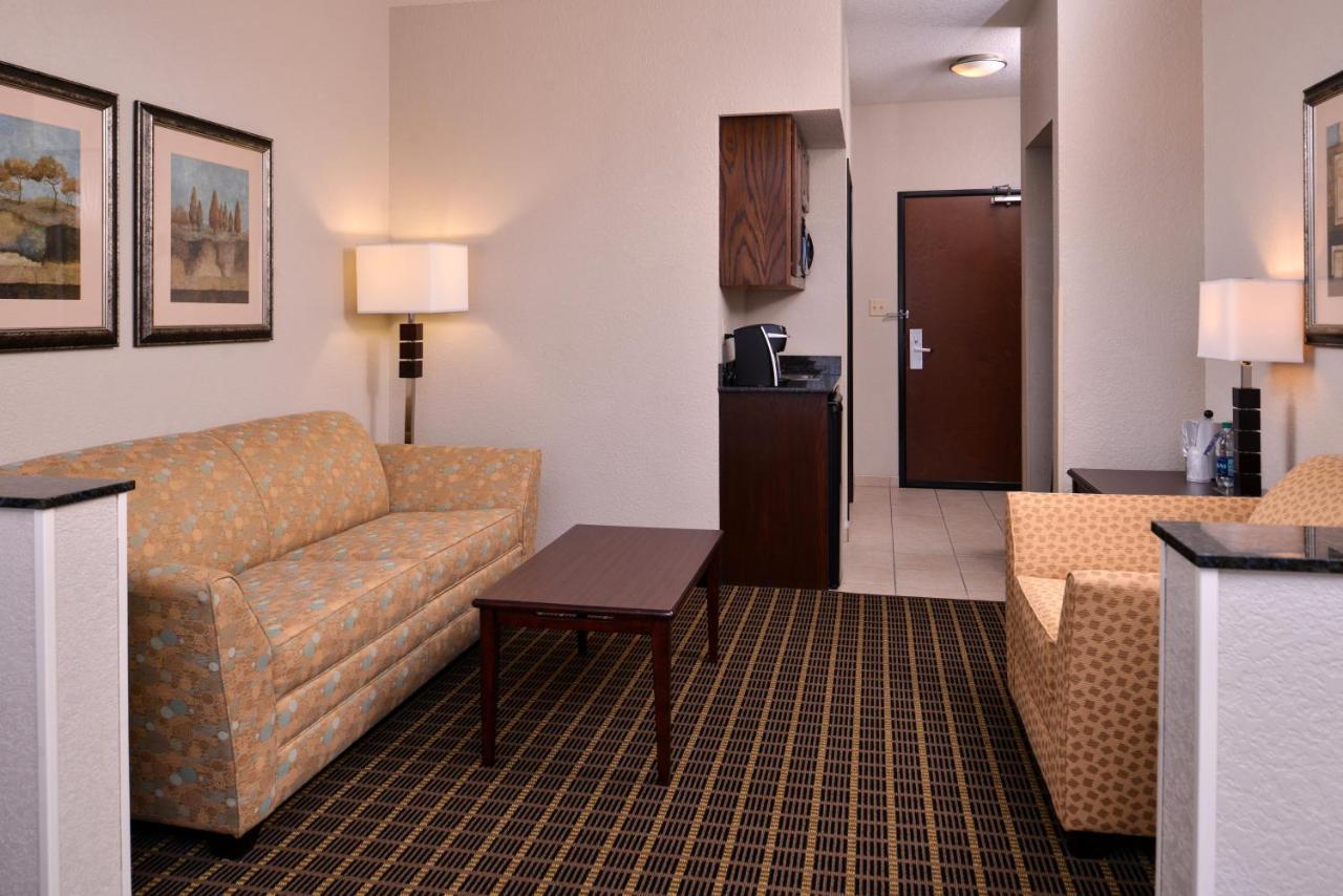 Holiday Inn Express & Suites Pittsburg By Ihg Zewnętrze zdjęcie